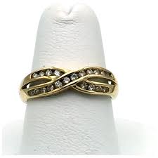 10KY 0.20ctw Diamond Ring. For Sale at Ruby Lane