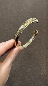 18k Yellow Gold Tubular Hinged Bangle Bracelet – Exeter Jewelers