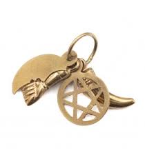 Lies - Portuguese good luck charm - gold pendant