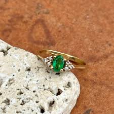 Estate Vintage 14KT Yellow Gold Oval Emerald + Round Diamond ...