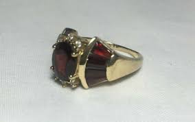 Polished 14K Yellow Gold Ring with Garnets. Size 7, 5.78g TW ...