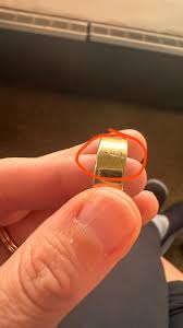 Chip on gold oura ring : r/ouraring