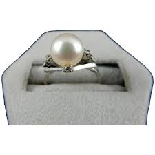 18 Karat Cultured Pearl and Diamond Ring. For Sale at Ruby Lane