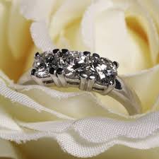 18Carat White Gold 1.00ct Diamond Three-Stone Ring (Size L ...