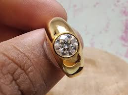 Buy 18k Yellow Gold Men's Moissanite Ring: Solitaire Bezel ...