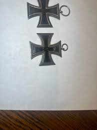 I don't know if this iron cross is real. : r/GermanMilitaria