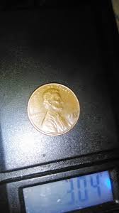 1982 no mint mark bronze large date 3 g 3 g Lincoln memorial ...
