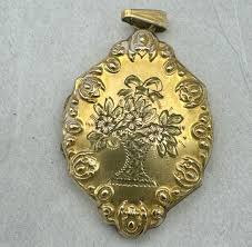 Antique Victorian Etched Gold Plated Locket Pendant - Etsy ...