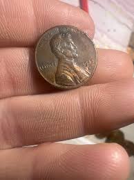 How to determine if a coin date is large or small?