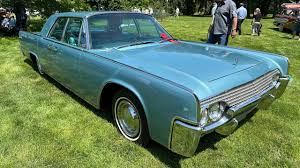 1961 Lincoln Continental: Why It Was Such A Trendsetting ...