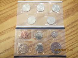 2004 P & D United States Mint Uncirculated Set in Original ...