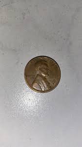 Anyone know what this 1961 D penny I'd worth? : r/coincollecting