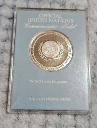 1983 MINT UNITED NATIONS WORLD PEACE MEDAL STERLING SILVER ...