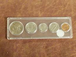 1977 Year Set (5 coins) w/ Kennedy half | eBay