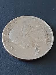 1977 Rare Quarter: No Mint Mark, Error Off Cut Edges ...