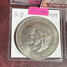 G.B. 1980 Queen Mother & 1981 Charles & Diana Wedding Crowns ...