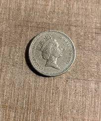 1985 One Pound Queen Elizabeth II Coin RARE Year | eBay