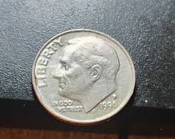 Has anyone seen a 1996p dime with S over E Pluribus Unum error?