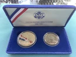 1986 ELLIS ISLAND UNITED STATES LIBERTY COIN SET OF 2 IN ...