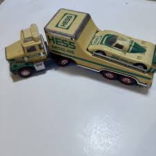 VINTAGE TOY HESS GASOLINE TANKER /TOW TRUCK TRAILER & SPORTS CAR 1988 | eBay