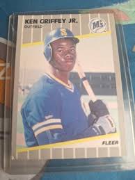 1989 FLEER KEN GRIFFEY JR RC #548 (ERROR CARD PINK DOTS ON JERSEY/WHITE DOT ON E | eBay