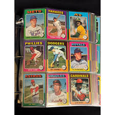 Sold at Auction: 1975 Topps Baseball Near Set Missing 2 Cards