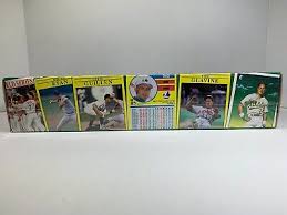1991 Fleer MLB Baseball 732 Trading Card Set & 50 Logo ...