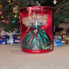 Holiday Barbie 1995 . for Sale in Gig Harbor, WA - OfferUp