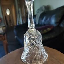 VINTAGE 24% LEAD CRYSTAL HAND CUT CLEAR GLASS BELL MID ...