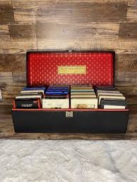 VINTAGE 8 TRACK TAPE CARRYING CASE WITH 24 EIGHT ...