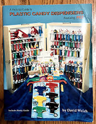 PEZ Pictorial Guide To Plastic Candy Dispensers Featuring ...
