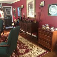 50% OFF! BEES KNEES IS IN HAPEVILLE! | EstateSales.org