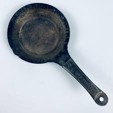 Vintage Tin Cowboy 6 inch Frying Pan Cold Handle No 39 Metal ...