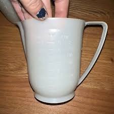 Vintage TUPPERWARE 500 Mix N Store 8 Cup 2 Qt Measuring Bowl Set Of 2 | eBay