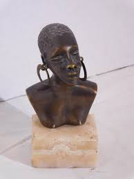 Lot - African Bronze Bust Sculpture