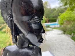 Sculpture in Wood from Africa, Bust of a Woman, in a Black Color, circa 1960 For Sale at 1stDibs | wooden african statues