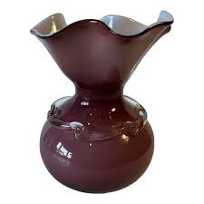 Vintage Mauve Art Glass Bulbous Handkerchief Vase | Chairish