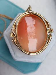 Van Dell Cameo Genuine Shell Pendant - Etsy