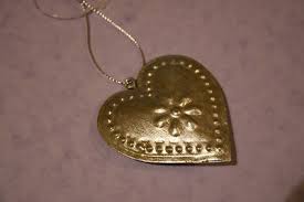 Hanging Metal Wood Heart Vintage Chic Distressed Decorations ...