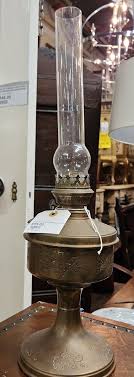 EMBOSSED LEAF BRASS OIL LAMP — Lots of Furniture