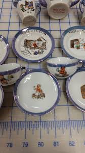 VINTAGE WALT DISNEY THREE LITTLE PIGS BLUE LUSTERWARE 16 PC TEA SET Beautiful! | eBay