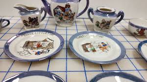 VINTAGE WALT DISNEY THREE LITTLE PIGS BLUE LUSTERWARE 16 PC TEA SET Beautiful! | eBay