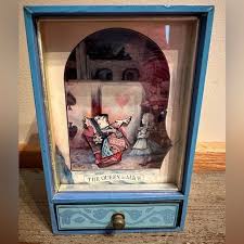 kiyo & ko | Other | Queen Of Hearts Alice In Wonderland Music Box With Drawer Kiyo Ko Vintage | Poshmark