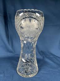 Vintage Tall Cut Crystal Vase With Daisy and Leaf Pattern - Etsy