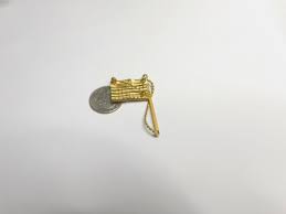 Red Clear Blue Prong Set Rhinestone Gold Tone Metal American Flag Brooch Vintage | eBay