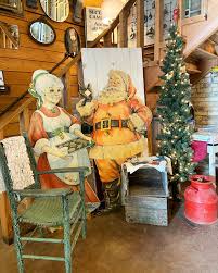 🌲Weekend Hours Update! Friday November 17th - 10am-4pm ...