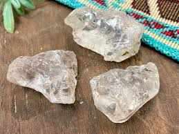 Raw Natural Quartz Crystal (184bc15)
