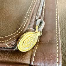 GUCCI Old Leather Shoulder Bag Brown Logo Crest Authentic ...