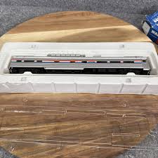 Walthers 932-9099 HO Scale Amtrak Phase III 85' Budd Dome ...