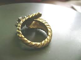 VINTAGE HORN OF PLENTY CORNICOPIA GOLD/SILVER TONE RHINESTONE SIZE 8 RING | eBay